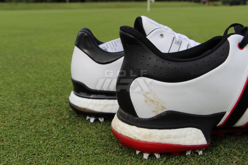 Tour360 Boost's S-Curve (foreground) vs. the new Tour360 heel shape
