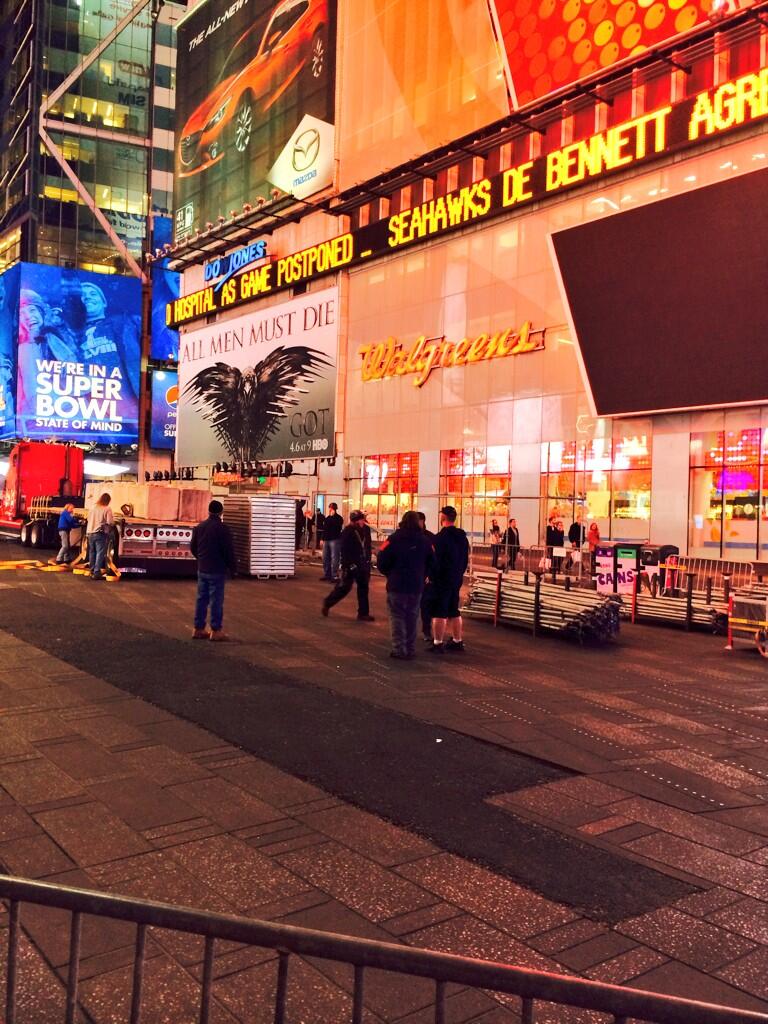 Times Square being converted to a TaylorMade driving range at 11pm the night before