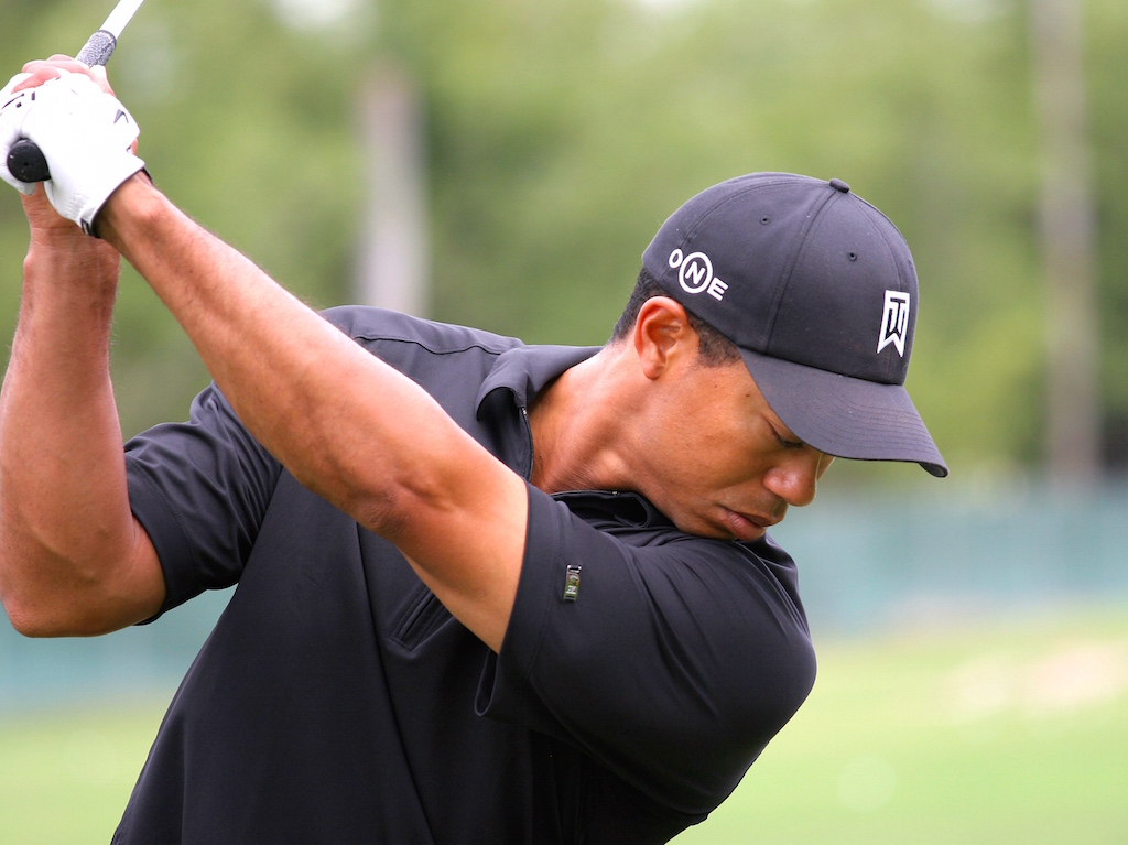 Should you really keep your left arm straight? – GolfWRX