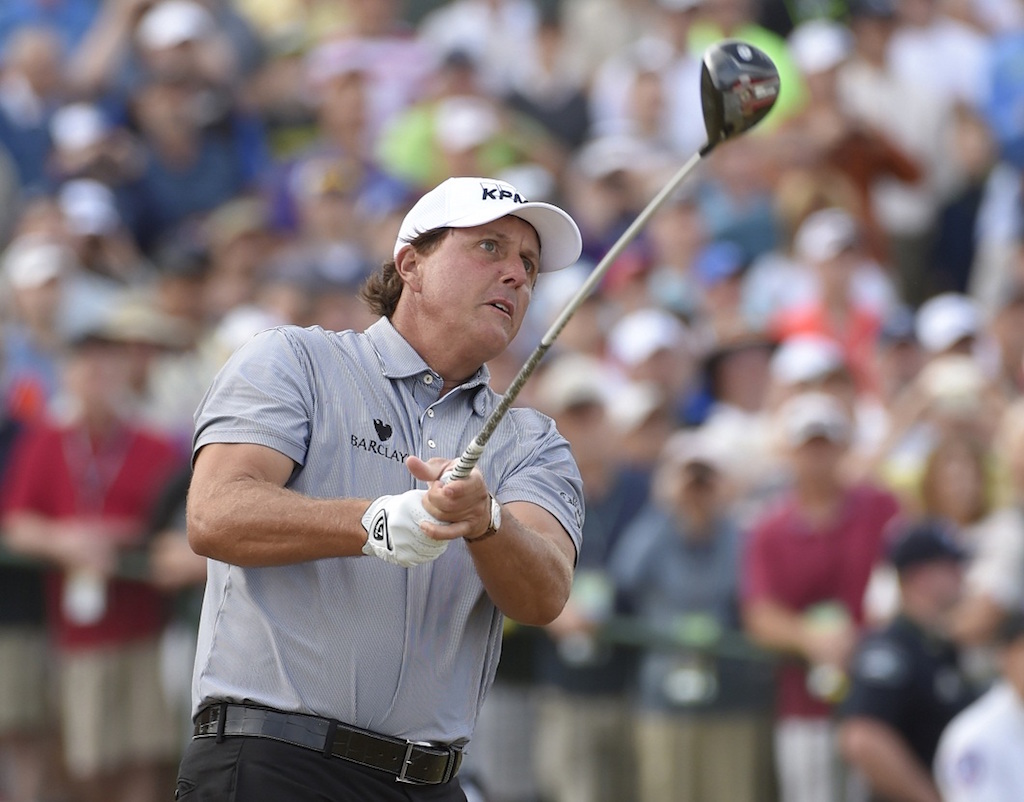 Phil Mickelson lost weight for LIV, also lost his adoring Masters fans