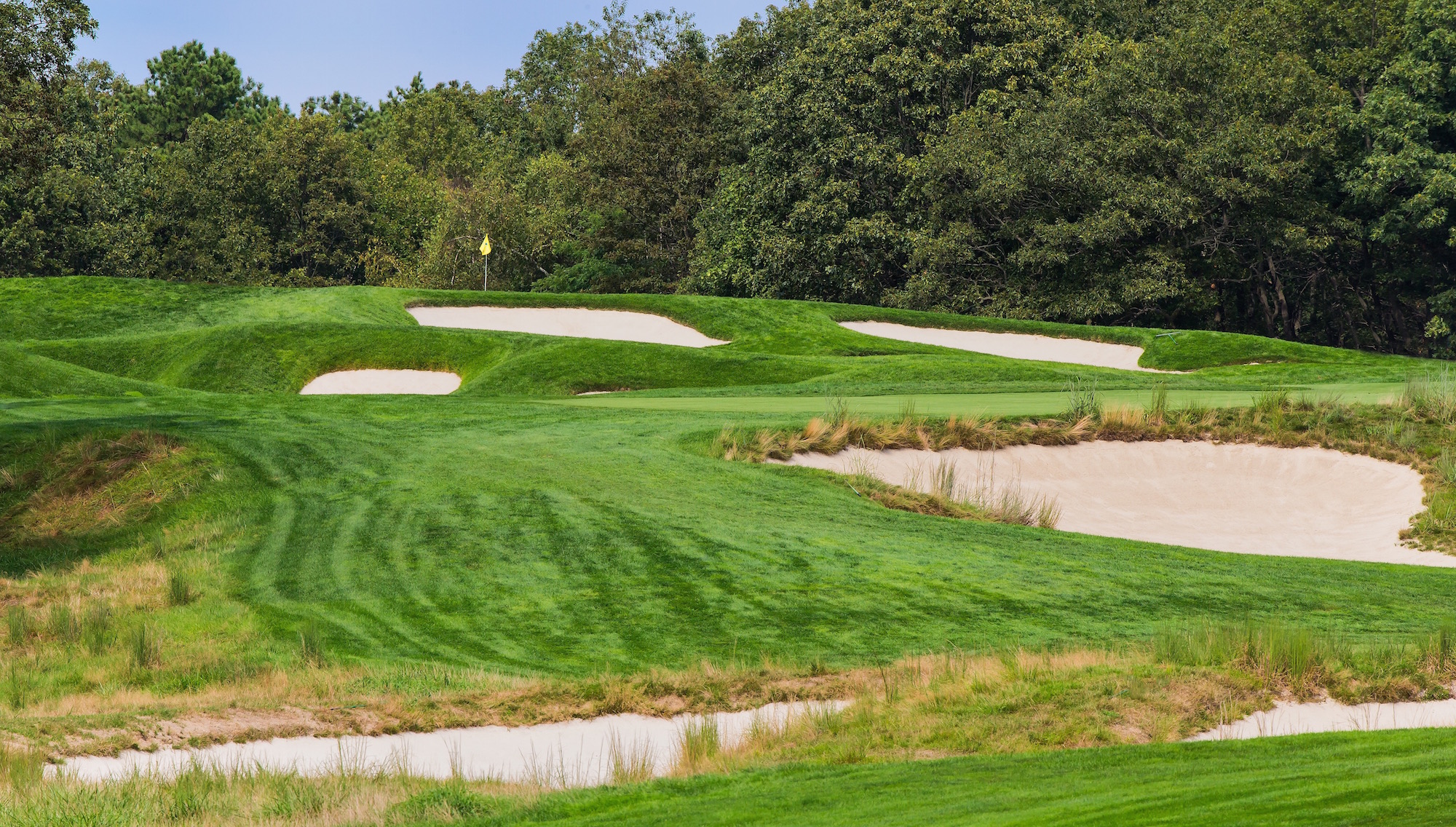 The 4th hole at Bethpage Black. (David W. Leindecker/Shutterstock.com)
