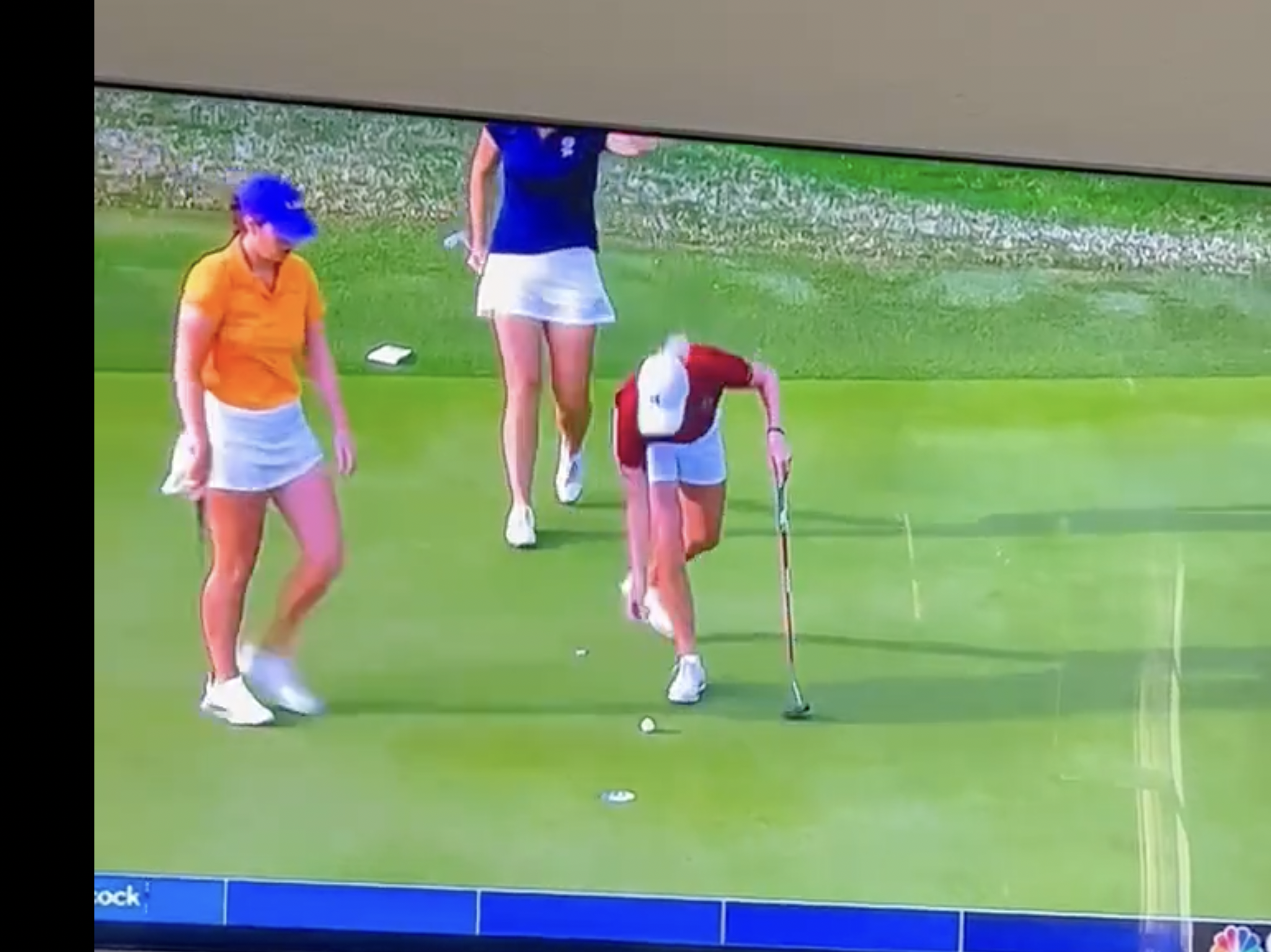 Golf world left fuming with latest show of poor etiquette at womens college event picture