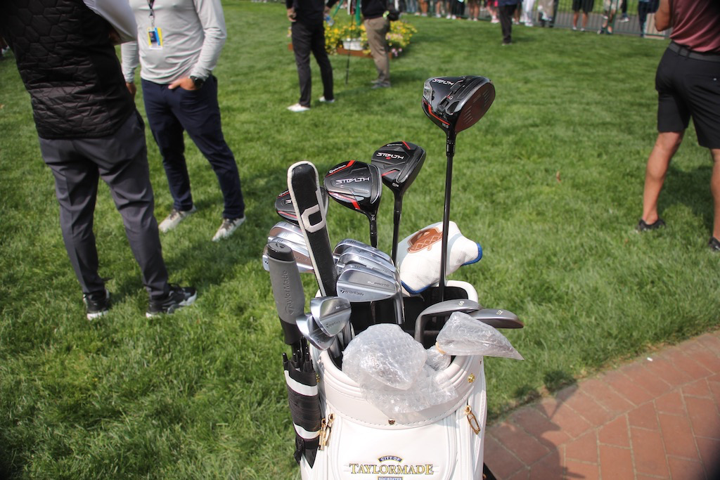 Dustin Johnson WITB (2022) Updated: What's in the bag of legendary golfer?